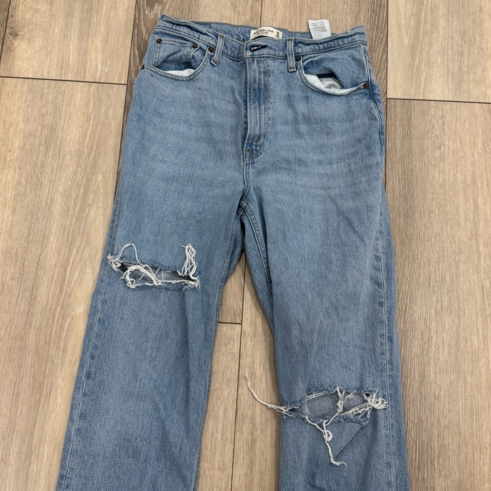 Abercrombie and fitch medium wash 90's straight ultra high rise jeans size 10 - Picture 2 of 5